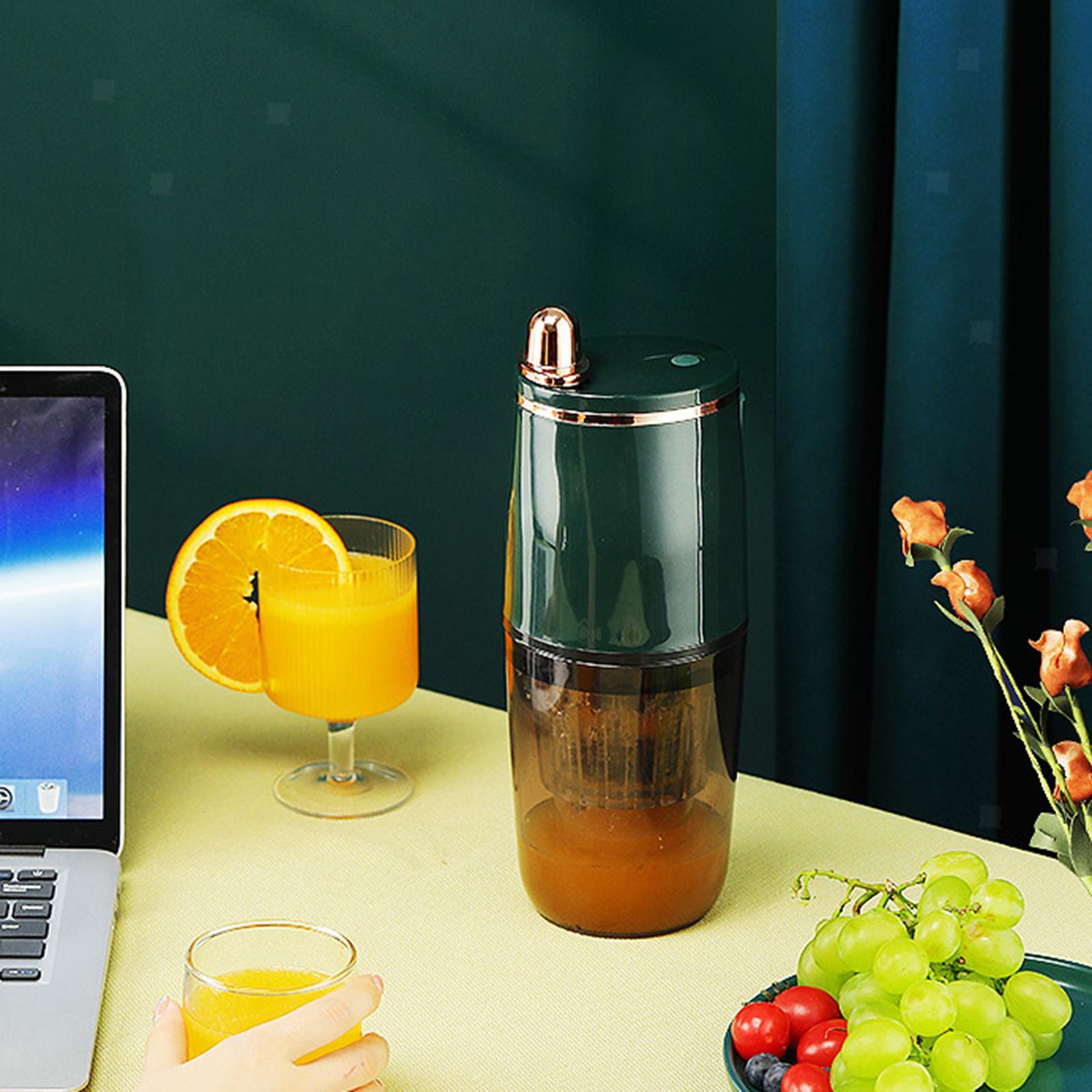 Chic Portable Rechargeable Mini Personal Slow Juicer Blender & Smoothie Maker