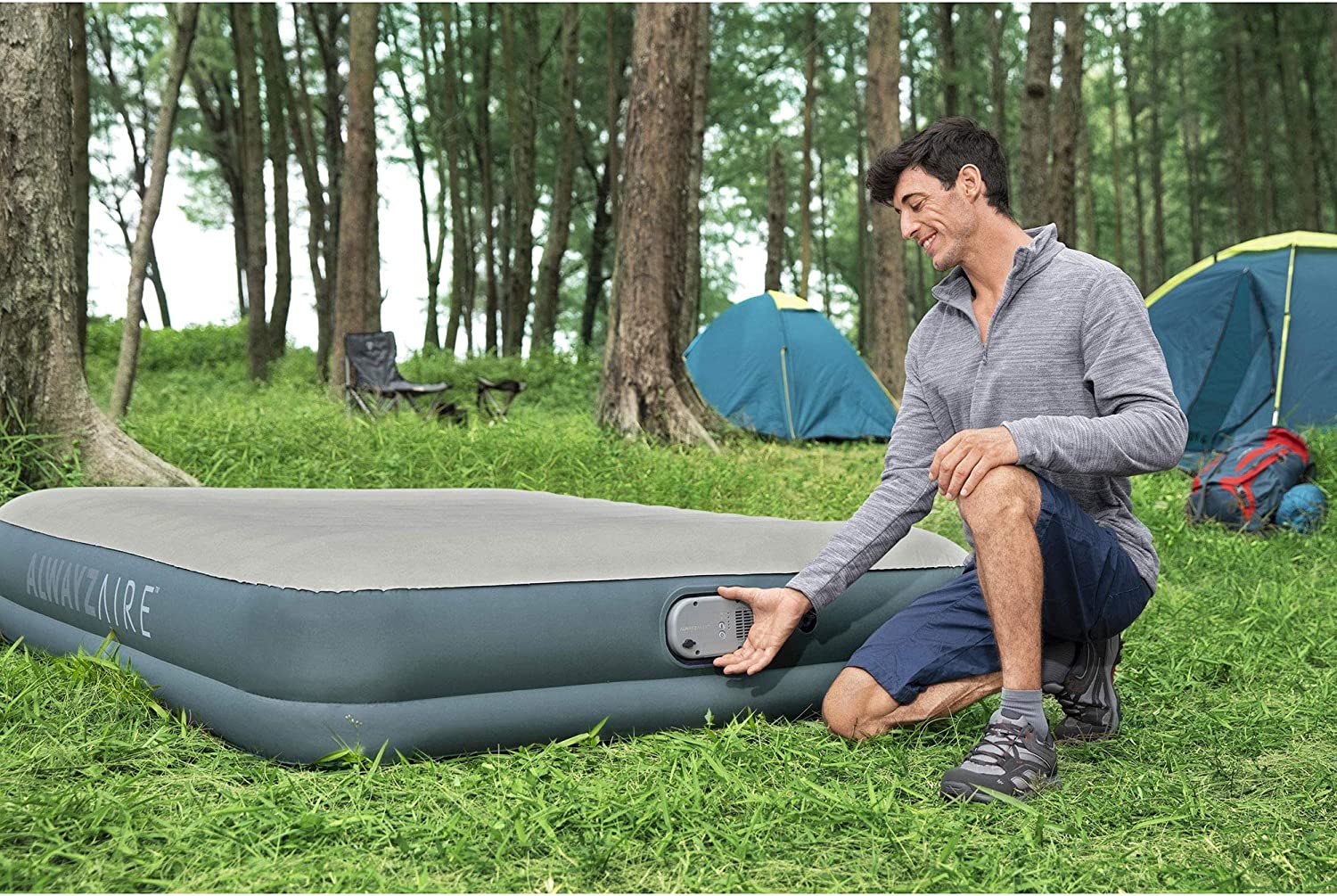 Bestway Inflatable Queen Airbed with Built-In Dual Pump and USB Charger - 2.03 m x 1.52 m x 36 cm