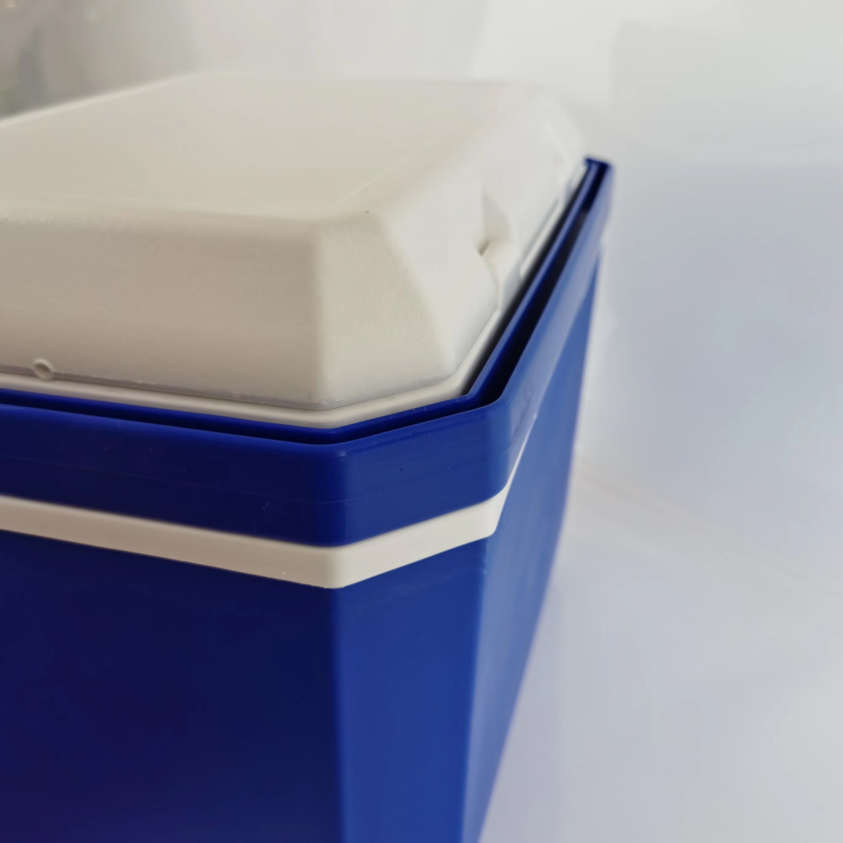 Multi Purpose Insulated Cooler Box Set for Food & Drinks Storage (15L + 8L + 3 Cooler Kettles)