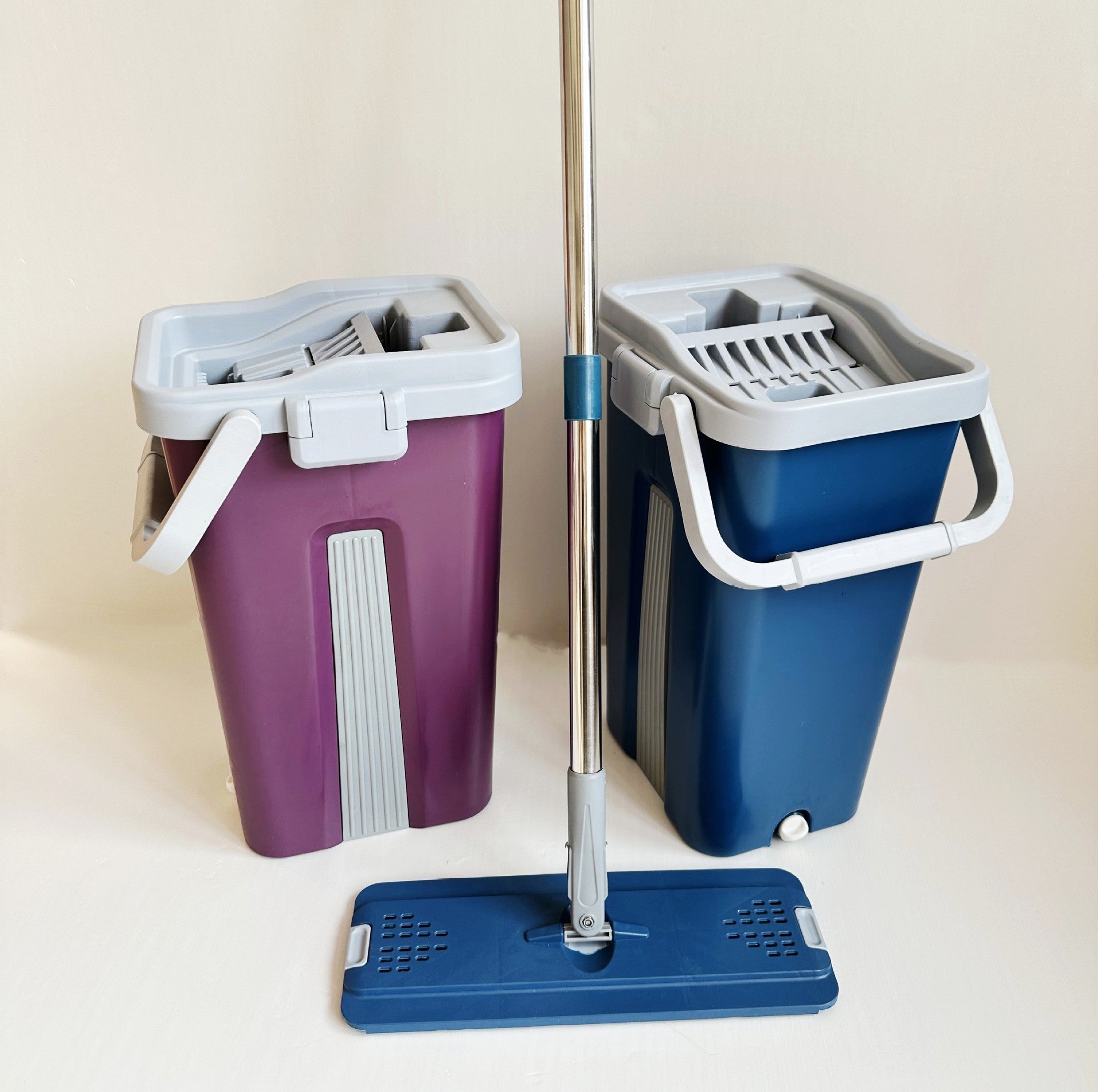 360° Microfiber Flat Mop and Bucket Set with Self-Wringing System - High Absorption, Aluminum Handle & Easy Floor Cleaning