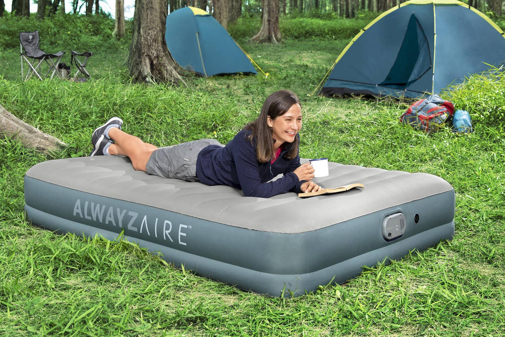 Bestway Inflatable Queen Airbed with Built-In Dual Pump and USB Charger - 2.03 m x 1.52 m x 36 cm