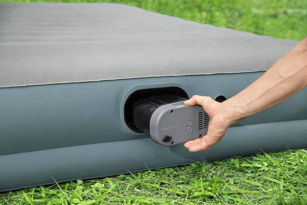 Bestway Inflatable Queen Airbed with Built-In Dual Pump and USB Charger - 2.03 m x 1.52 m x 36 cm