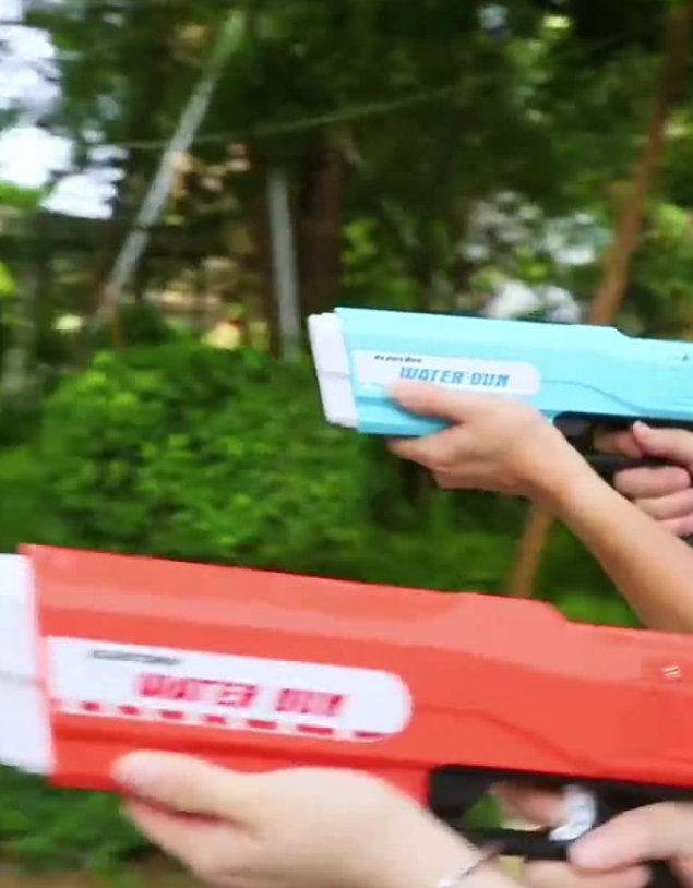 Cool Long Range Electric Water Gun Toy - Rechargeable with Water Storage Backpack